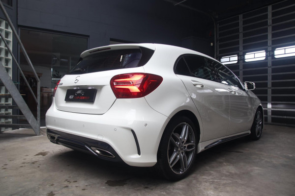 Mercedes-Benz A-Klasse 180 AMG ALCANTARA-CAMERA-XENON-SFEER