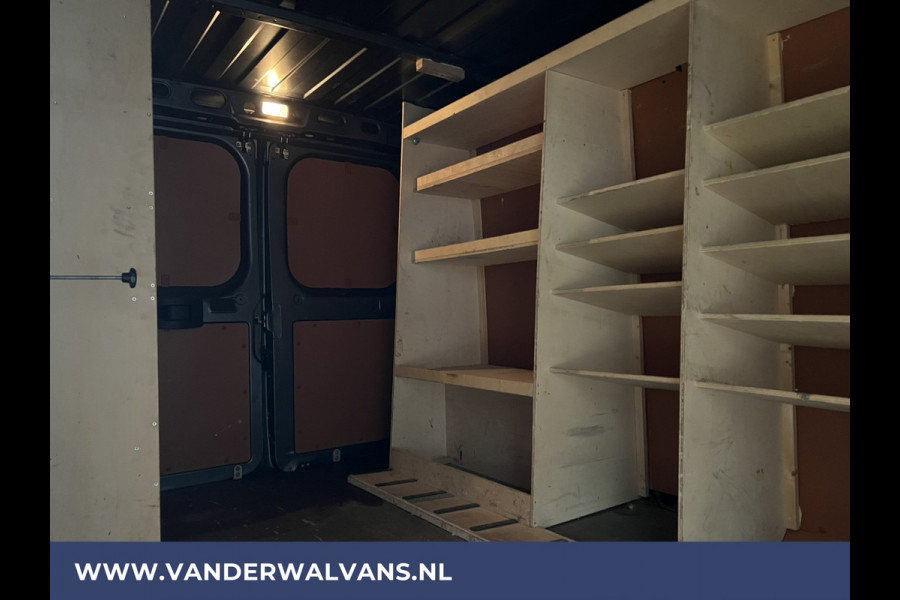 Fiat Ducato 2.3 MultiJet 120pk L2H1 inrichting Euro6 Airco | Navigatie | Camera | 2500kg Trekhaak Cruisecontrol, Bijrijdersbank