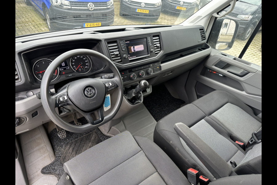 Volkswagen Crafter 35 2.0 TDI 140PK. L3H3 EURO6 Achterwiel aandrijving/navigatie/achteruirijcamera