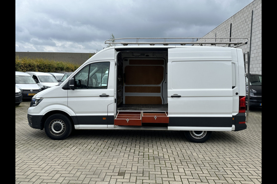 Volkswagen Crafter 35 2.0 TDI 140PK. L3H3 EURO6 Achterwiel aandrijving/navigatie/achteruirijcamera