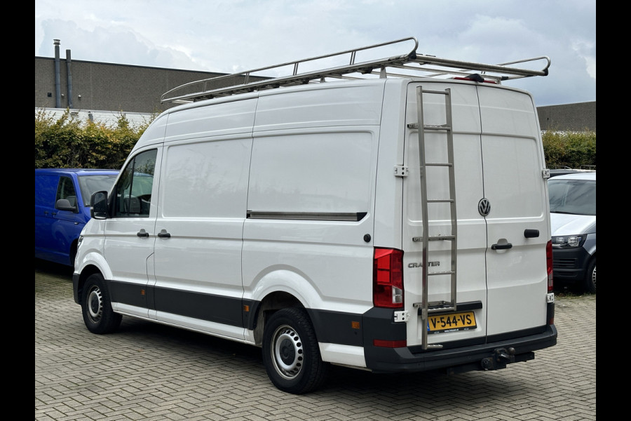 Volkswagen Crafter 35 2.0 TDI 140PK. L3H3 EURO6 Achterwiel aandrijving/navigatie/achteruirijcamera