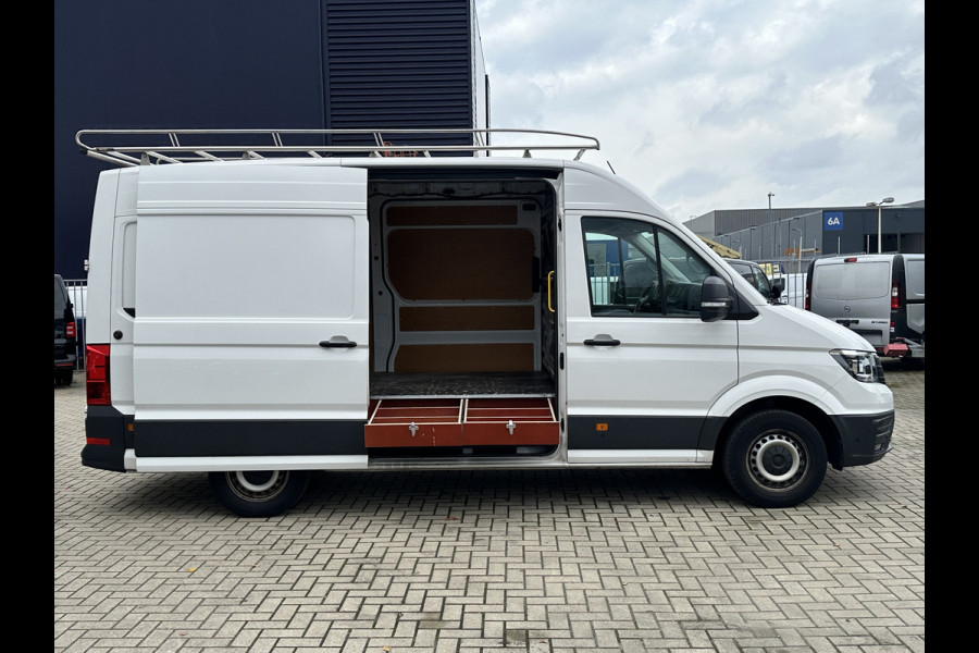 Volkswagen Crafter 35 2.0 TDI 140PK. L3H3 EURO6 Achterwiel aandrijving/navigatie/achteruirijcamera