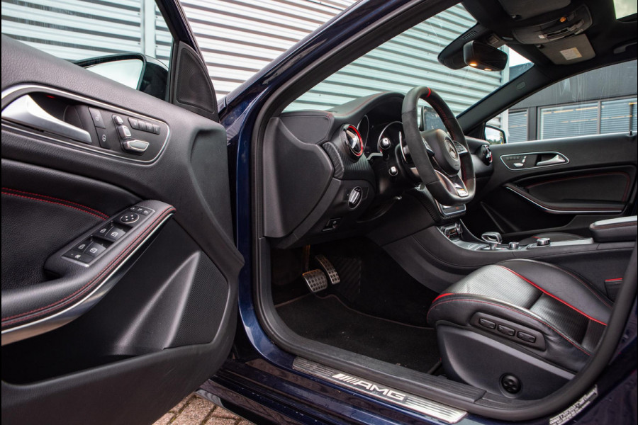 Mercedes-Benz A-Klasse AMG 45 4MATIC Aeropack Panoramadak Schaalstoelen Adapt. Cruise Keyless