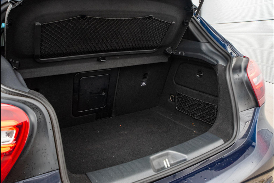 Mercedes-Benz A-Klasse AMG 45 4MATIC Aeropack Panoramadak Schaalstoelen Adapt. Cruise Keyless