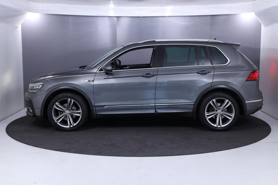 Volkswagen Tiguan 1.4 TSI ACT Highline Business R 150pk DSG| Navi| 19'LM-velgen| alarm| trekhaalk el. uitklapbaar