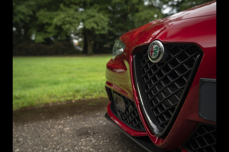 Alfa Romeo Giulia 2.9 V6 Quadrifoglio | Rosso Competizione | CarPlay | Adapt. cruise