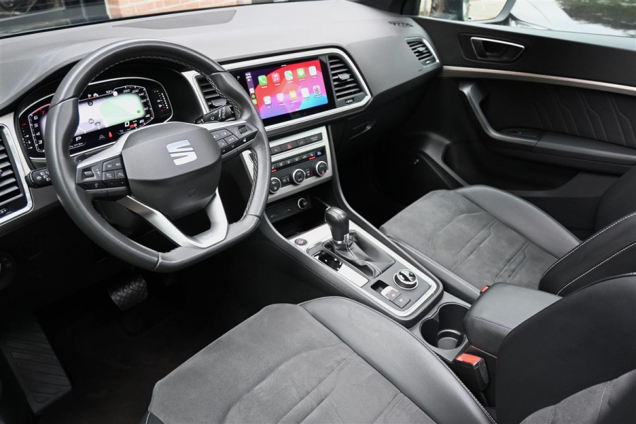 Seat Ateca 1.5 TSI Xper AUT Pano Virtual Trekhaak BEATS Carplay ´21