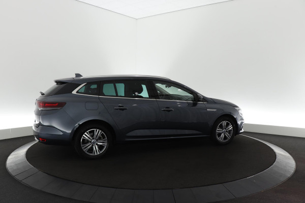 Renault MEGANE Estate E-Tech Plug-In Hybrid 160 Intens | Navigatie | Parkeersensoren | Climate Control | Apple Carplay