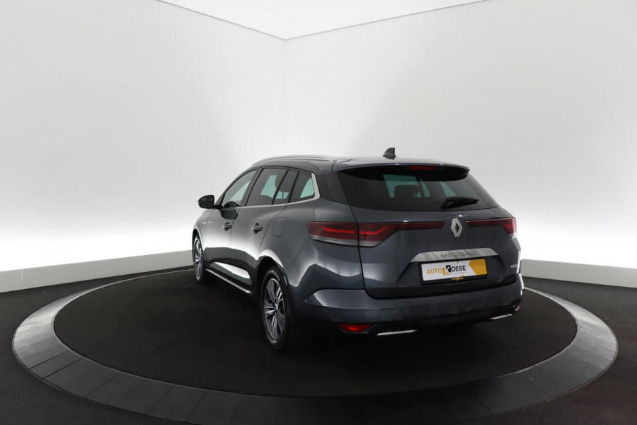 Renault MEGANE Estate E-Tech Plug-In Hybrid 160 Intens | Navigatie | Parkeersensoren | Climate Control | Apple Carplay