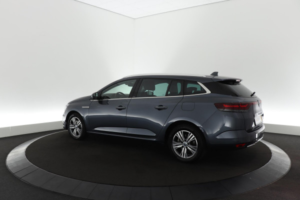 Renault MEGANE Estate E-Tech Plug-In Hybrid 160 Intens | Navigatie | Parkeersensoren | Climate Control | Apple Carplay