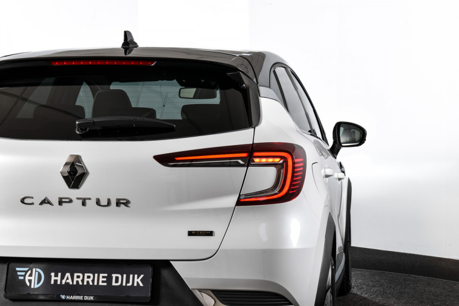 Renault Captur 1.6 E-Tech Hybrid 145 PK techno - Automaat | Dig. Cockpit | Cruise | Stoelverwarming | Camera | PDC | NAV + App Connect | ECC | LM 17'' | 0820