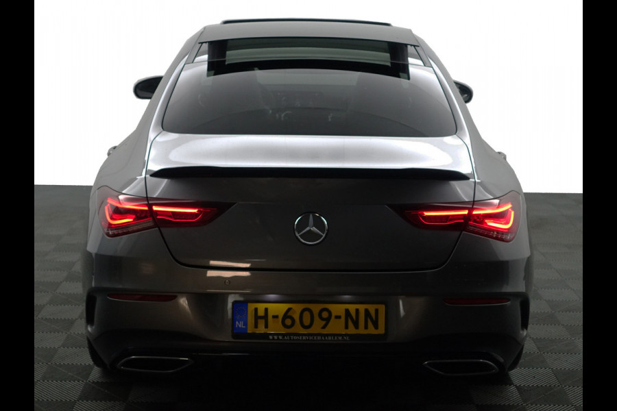 Mercedes-Benz CLA-Klasse 200 Solution AMG Night Edition Aut- Panodak I  Sfeerverlichting I  Park Assist I Lane Assist I Stoelverwarming I  Alcantara Sport Interieur