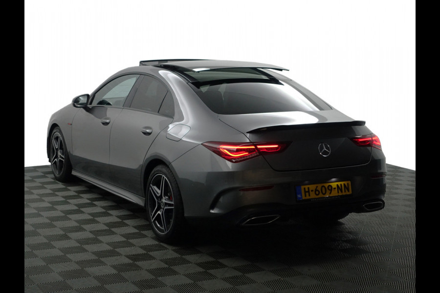 Mercedes-Benz CLA-Klasse 200 Solution AMG Night Edition Aut- Panodak I  Sfeerverlichting I  Park Assist I Lane Assist I Stoelverwarming I  Alcantara Sport Interieur