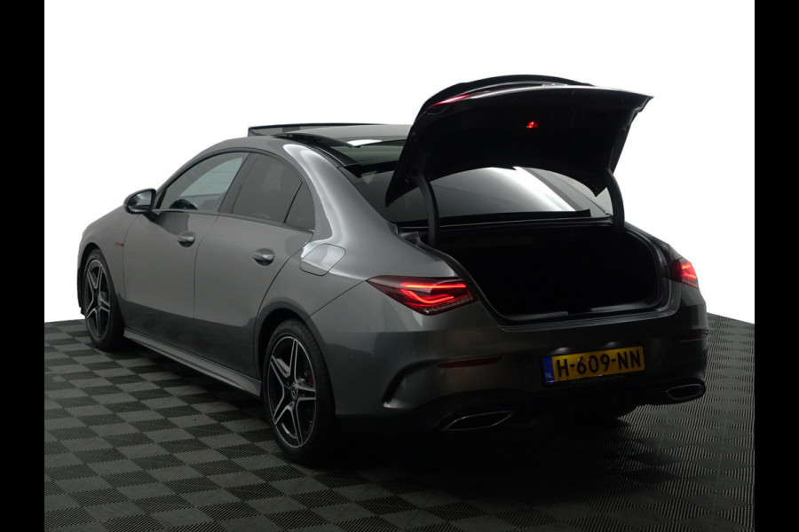 Mercedes-Benz CLA-Klasse 200 Solution AMG Night Edition Aut- Panodak I  Sfeerverlichting I  Park Assist I Lane Assist I Stoelverwarming I  Alcantara Sport Interieur