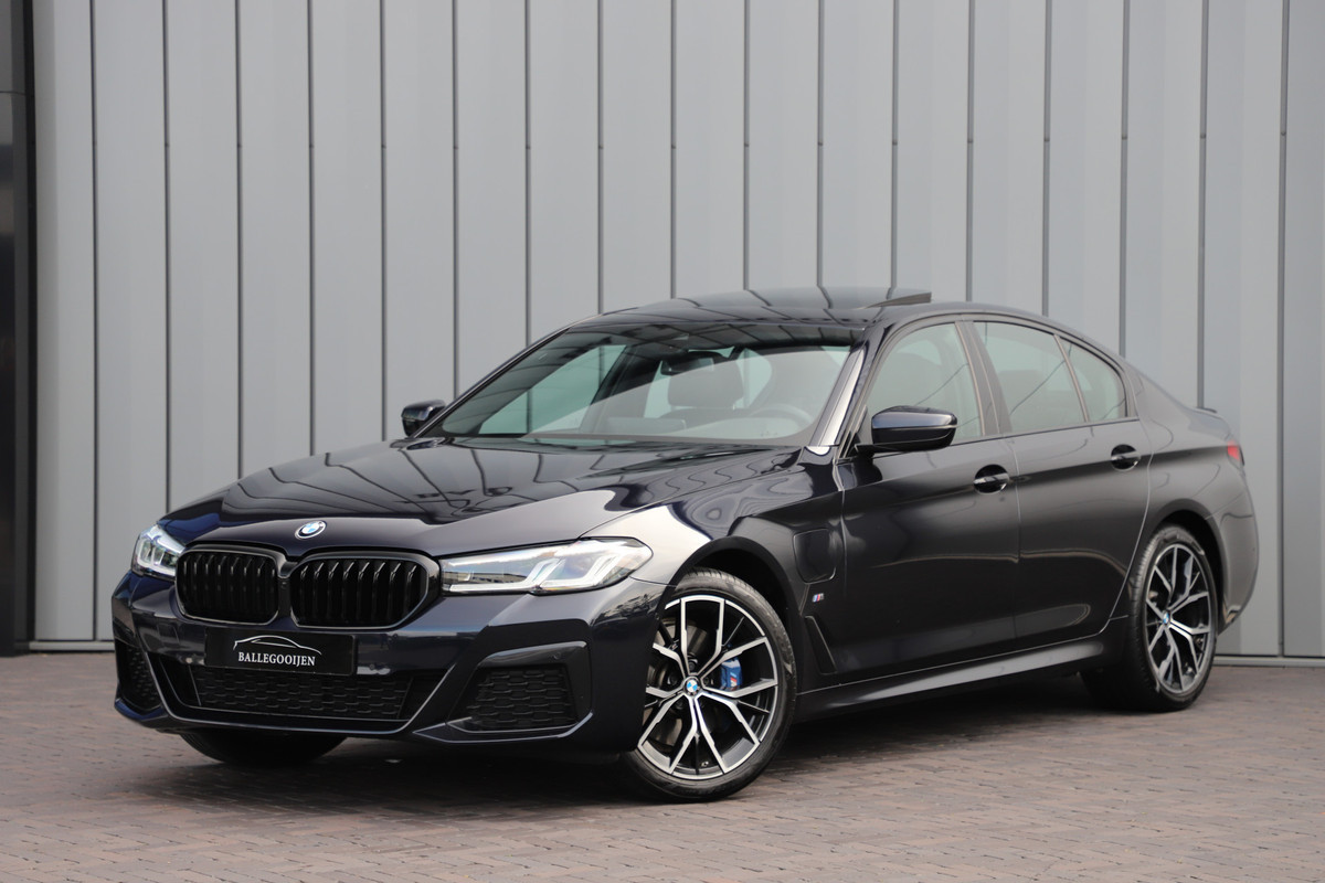 BMW 5 Serie 530e High Executive | M-sport | Schuifdak | Sfeerverlichting | Nappa-leder | Trekhaak | Virtual | NL-auto 2021.