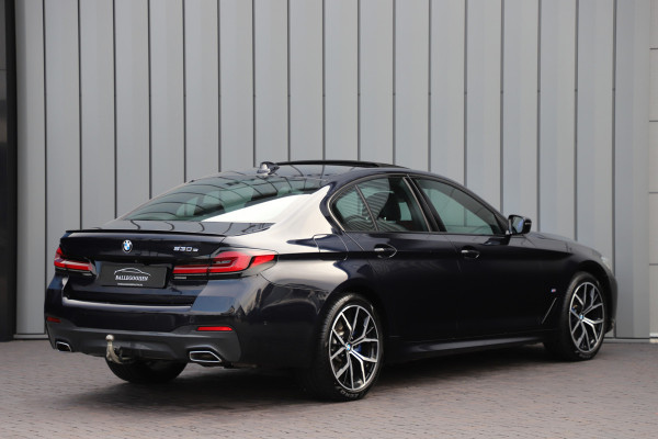 BMW 5 Serie 530e High Executive | M-sport | Schuifdak | Sfeerverlichting | Nappa-leder | Trekhaak | Virtual | NL-auto 2021.