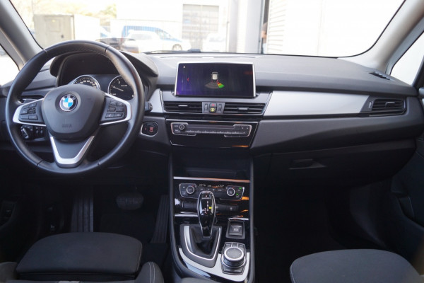 BMW 2 Serie Active Tourer 216d Automaat Executive Edition -LED-ECC-PDC-