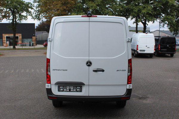 Mercedes-Benz Sprinter 317 CDI L2H1 PRO 3500 KG trekgewicht, MBUX 10.25 met camera, Smartphone integratie