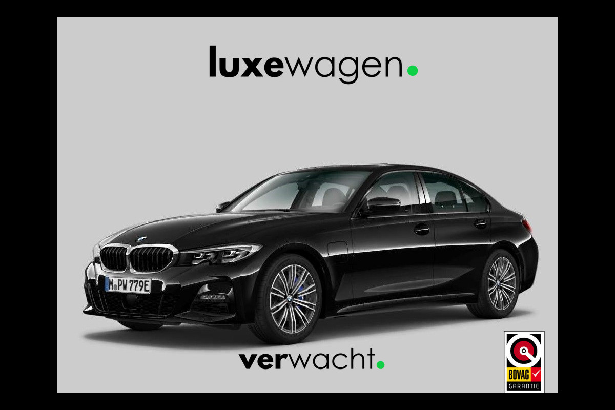 BMW 3-serie 330e M-Sport Pano ACC Harman/K Adp-onderstel