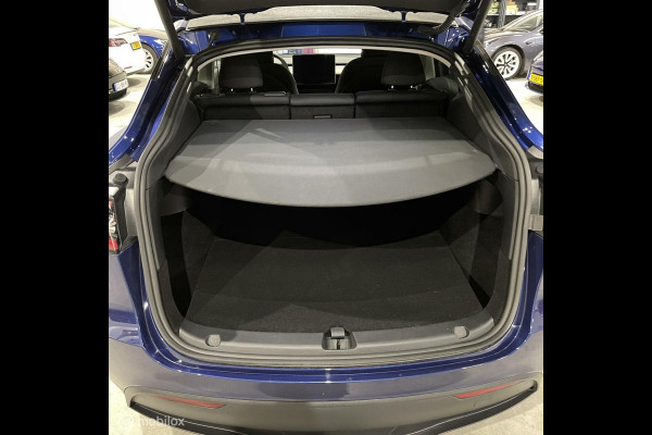 Tesla Model Y RWD