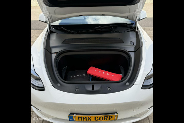 Tesla Model Y RWD WIT INTERIEUR SUBSIDIE IS TERUG MMX PACK