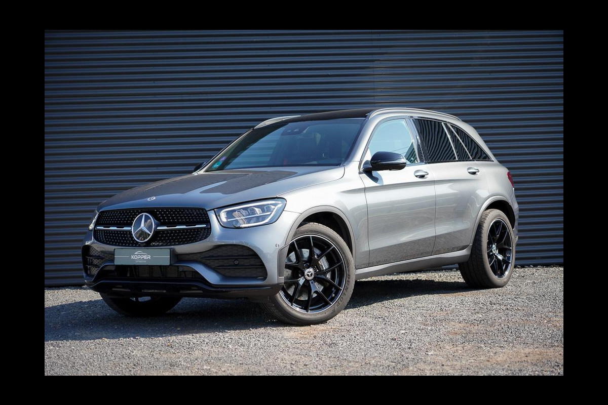 Mercedes-Benz GLC 300 4MATIC Premium Plus / AMG Night / Pano