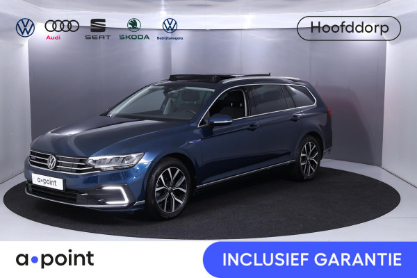 Volkswagen Passat Variant 1.4 TSI PHEV GTE Business 218 pk Automaat (DSG) | Navigatie | Panoramadak | Elektr. trekhaak | Parkeersensoren (Park assist) | Rondomzicht camera | Stoelverwarming |