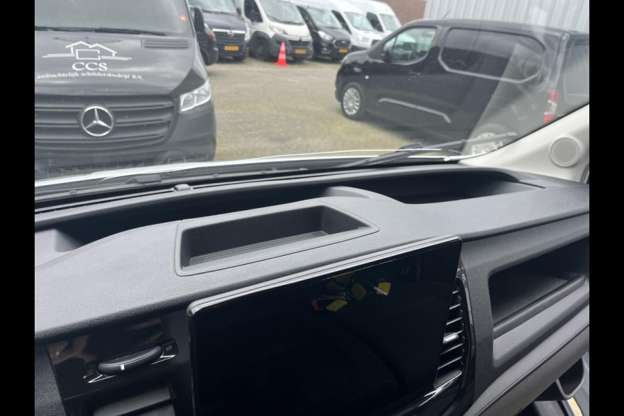 Ford Transit 130pk 2.0 L2H2 Trend Automaat Airco Navigatie DAB PDC Airco Camera Carplay