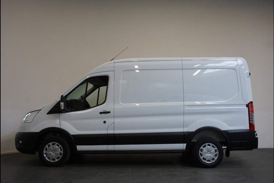 Ford Transit 130pk 2.0 L2H2 Trend Automaat Airco Navigatie DAB PDC Airco Camera Carplay