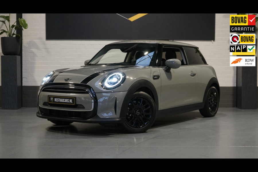 MINI One 1.5 Cooper Camden Edition AUTOMAAT-CLIMA-CRUISE-LEDER-NAVIGATIE-PANORAMA-XENON