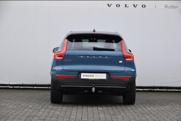 Volvo XC40 231PK Automaat Recharge Plus 70 kWh / Adaptive cruise control / Pilot assist / BLIS / Stoel en stuur verwarming / Elektrische achterklep / Parkeersensoren met camera / Google infotainment /