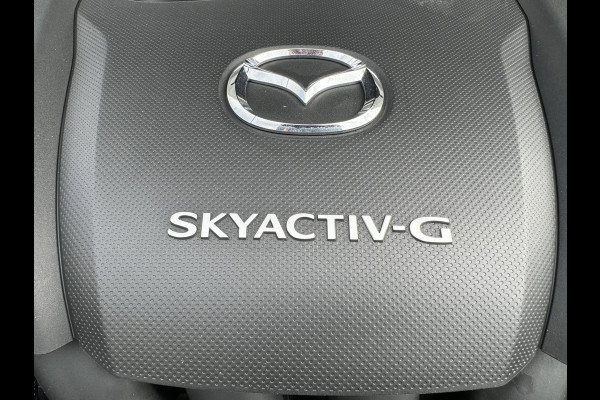 Mazda 3 2.0 e-SkyActiv-G M Hybrid 122 Luxury Carplay Camera Adaptive cruise Clima Navigatie