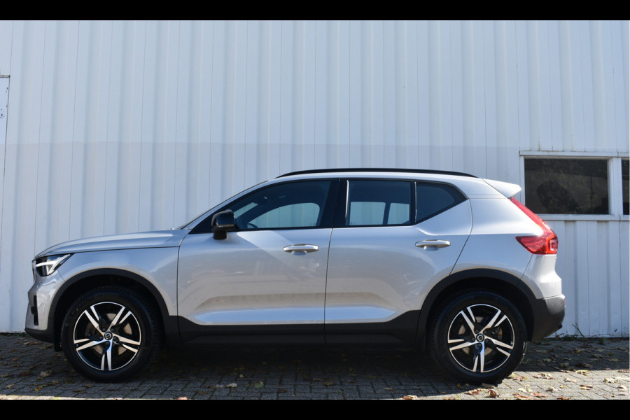 Volvo XC40 2.0 B4 Plus Dark | Blis | Stoel geheugen | Harman/kardon | Draadloos opladen |