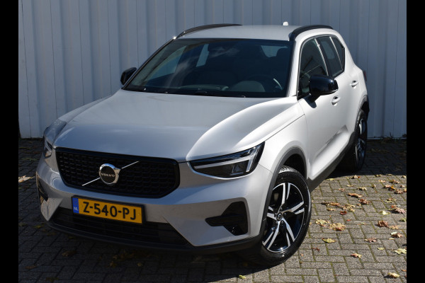 Volvo XC40 2.0 B4 Plus Dark | Blis | Stoel geheugen | Harman/kardon | Draadloos opladen |