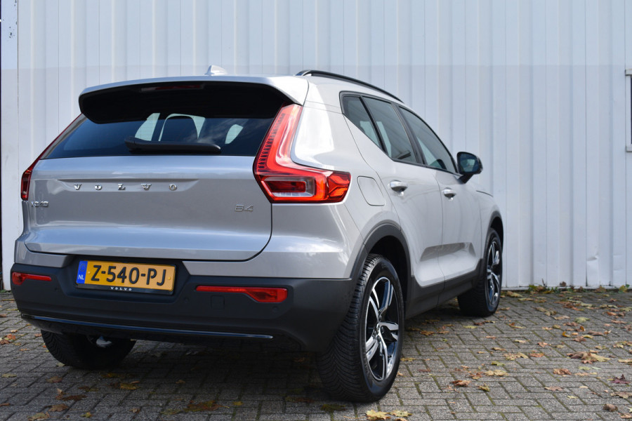 Volvo XC40 2.0 B4 Plus Dark | Blis | Stoel geheugen | Harman/kardon | Draadloos opladen |