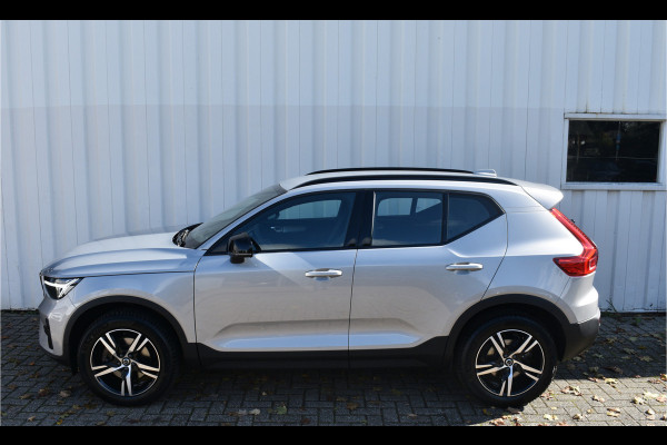 Volvo XC40 2.0 B4 Plus Dark | Blis | Stoel geheugen | Harman/kardon | Draadloos opladen |