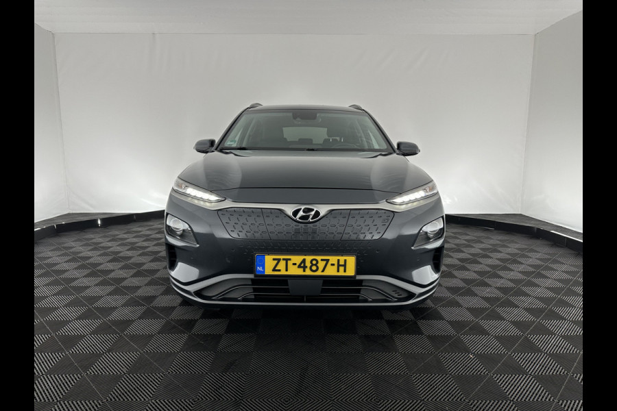 Hyundai Kona EV Premium 64 kWh (INCL-BTW) *FULL-LEATHER | HEAD-UP | FULL-LED | NAVI-FULLMAP | DAB | ADAPTIVE-CRUISE | KRELL-AUDIO | KEYLESS | CAMERA | BLIND-SPOT | LANE-ASSIST | VIRTUAL-COCKPIT | TOWBAR | COMFORT-SEATS | 1