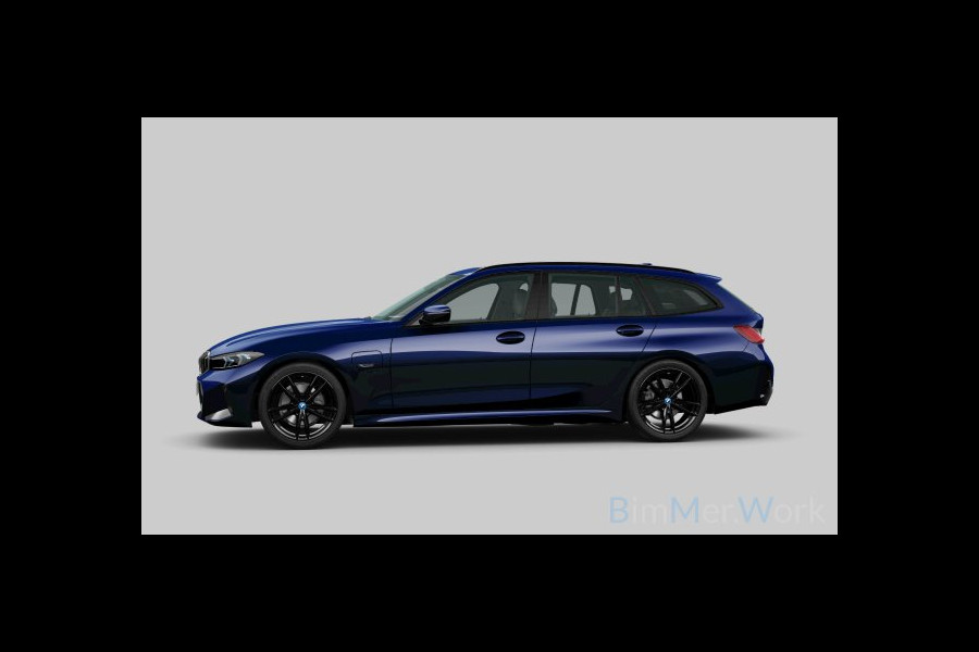 BMW 3 Serie Touring 330e M-Sport Pano ACC H/K HUD 19inch Camera Adp-onderstel