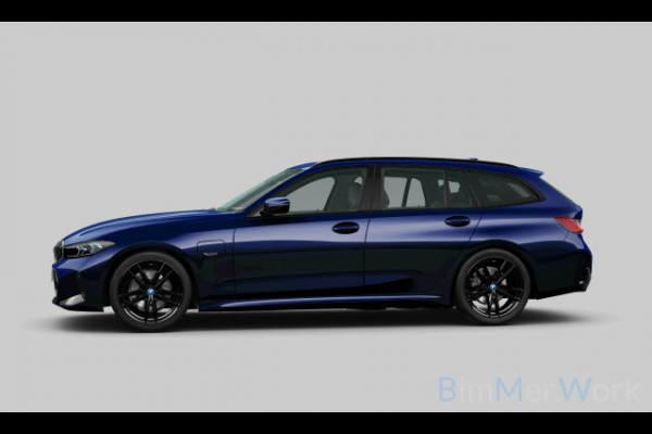 BMW 3 Serie Touring 330e M-Sport Pano ACC H/K HUD 19inch Camera Adp-onderstel