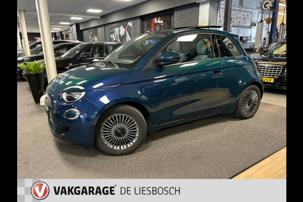 Fiat 500E Icon 42 kWh / Airco / camera / elektrisch bedienbaar Panoramadak / Navigatie / subsidie €2000,-