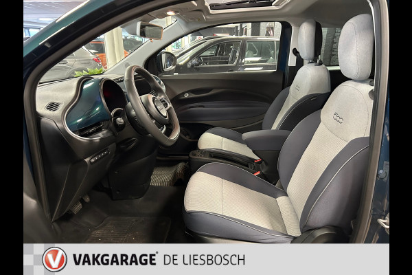 Fiat 500E Icon 42 kWh / Airco / camera / elektrisch bedienbaar Panoramadak / Navigatie / subsidie €2000,-