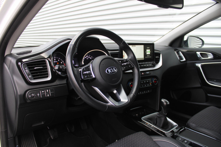 Kia Ceed Sportswagon 1.0 T-GDi DynamicPlusLine | Navi | Camera | Cruise | 17"LM velgen | Airco | BTW auto | All season |