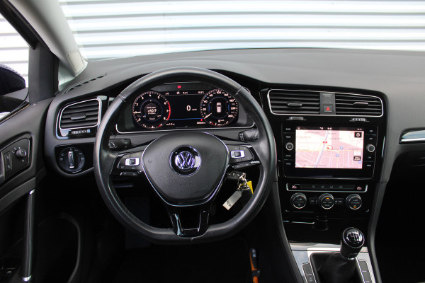 Volkswagen Golf 1.5 TSI Highline | 1e eigenaar | Dealeronderhouden | Navi | Airco | Cruise | PDC | 17" LM | Trekhaak |