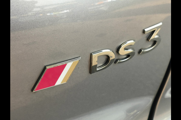 DS DS 3 Crossback 1.2 PureTech Performance Line 130 PK AUTOMAAT  uit 2022 Rijklaar + 12 maanden Bovag-garantie  Henk Jongen Auto's in Helmond,  al 50 jaar service zoals 't hoort!