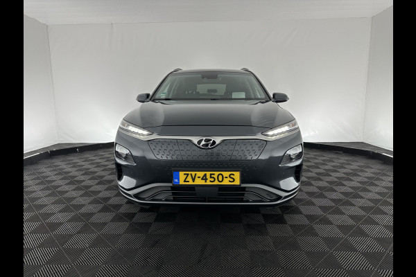 Hyundai Kona EV Premium 64 kWh (INCL-BTW) *VOLLEDER | HEAD-UP | FULL-LED | NAVI-FULLMAP | DAB | ADAPTIVE-CRUISE | KRELL-AUDIO | KEYLESS | CAMERA | BLIND-SPOT | LANE-ASSIST | VIRTUAL-COCKPIT | SHIFT-PADDLES | COMFORT-SEATS