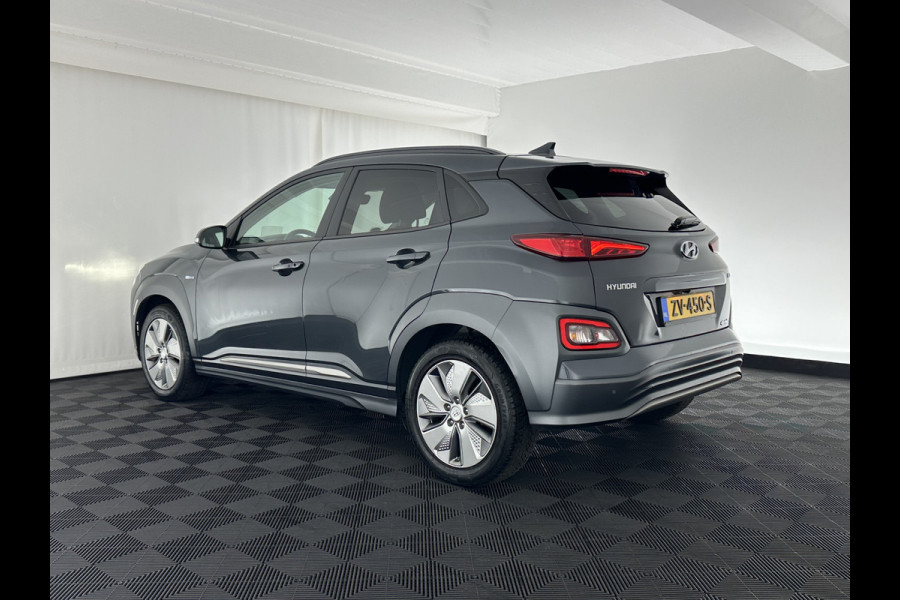 Hyundai Kona EV Premium 64 kWh (INCL-BTW) *VOLLEDER | HEAD-UP | FULL-LED | NAVI-FULLMAP | DAB | ADAPTIVE-CRUISE | KRELL-AUDIO | KEYLESS | CAMERA | BLIND-SPOT | LANE-ASSIST | VIRTUAL-COCKPIT | SHIFT-PADDLES | COMFORT-SEATS