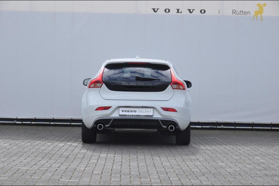 Volvo V40 T3 153PK Automaat Polar+ Sport / Cruise Control / Panoramadak / Stoelverwarming / DAB+ / Alcantara bekleding /