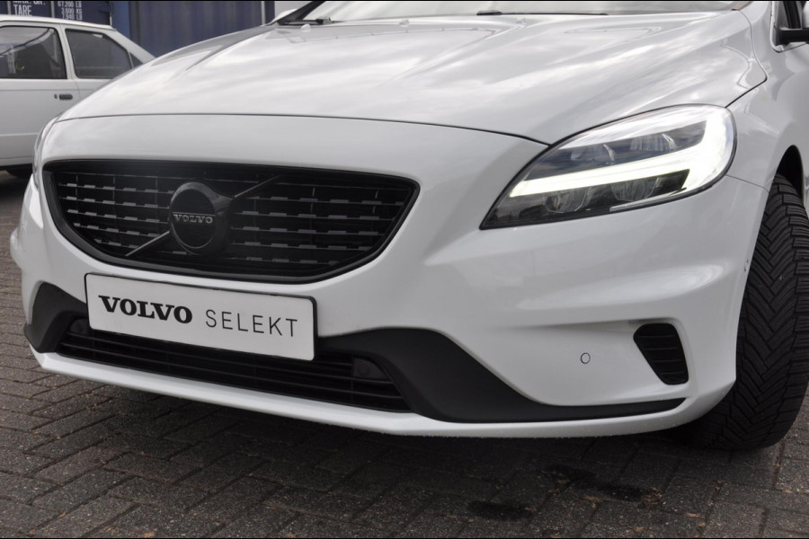 Volvo V40 T3 153PK Automaat Polar+ Sport / Cruise Control / Panoramadak / Stoelverwarming / DAB+ / Alcantara bekleding /