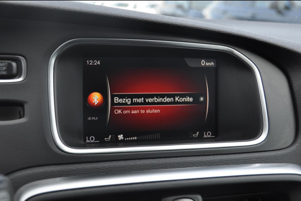 Volvo V40 T3 153PK Automaat Polar+ Sport / Cruise Control / Panoramadak / Stoelverwarming / DAB+ / Alcantara bekleding /