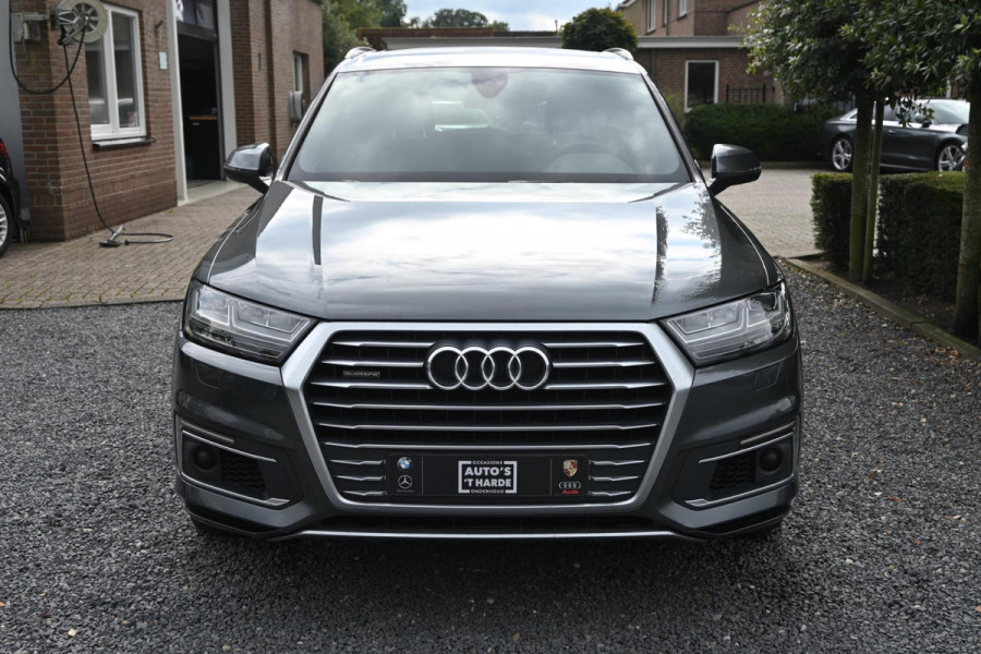 Audi Q7 3.0 TDI e-tron S-LINE QUATTRO, 21" RS Velgen, Luchtvering, Trekhaak, Leder, Bose audio